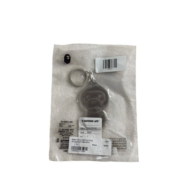 A Bathing Ape Baby Milo Keychain - Picture 1 of 4
